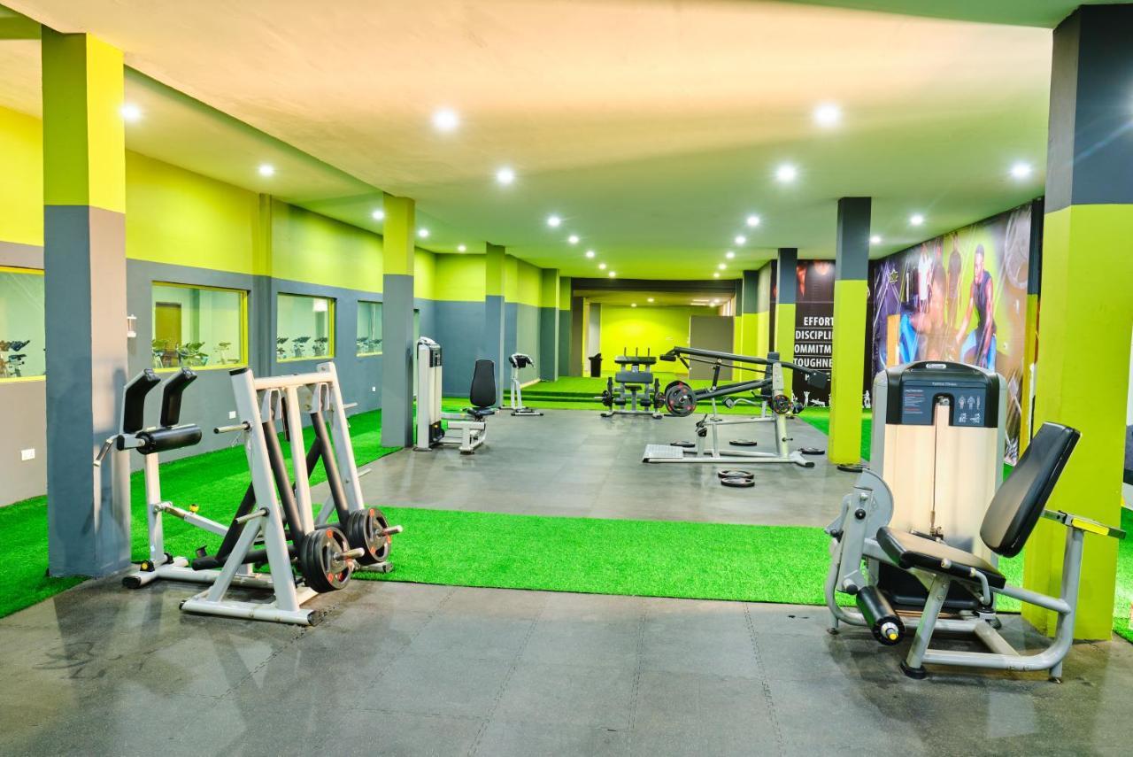 Legon City Mall Short Stay Apartments For Business And Vacation - East Legon أكرا المظهر الخارجي الصورة