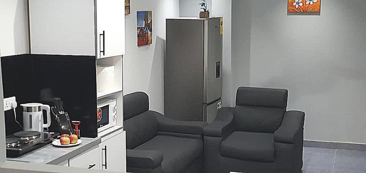 Legon City Mall Short Stay Apartments For Business And Vacation - East Legon أكرا المظهر الخارجي الصورة