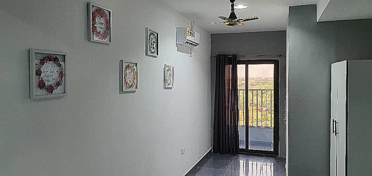 Legon City Mall Short Stay Apartments For Business And Vacation - East Legon أكرا المظهر الخارجي الصورة